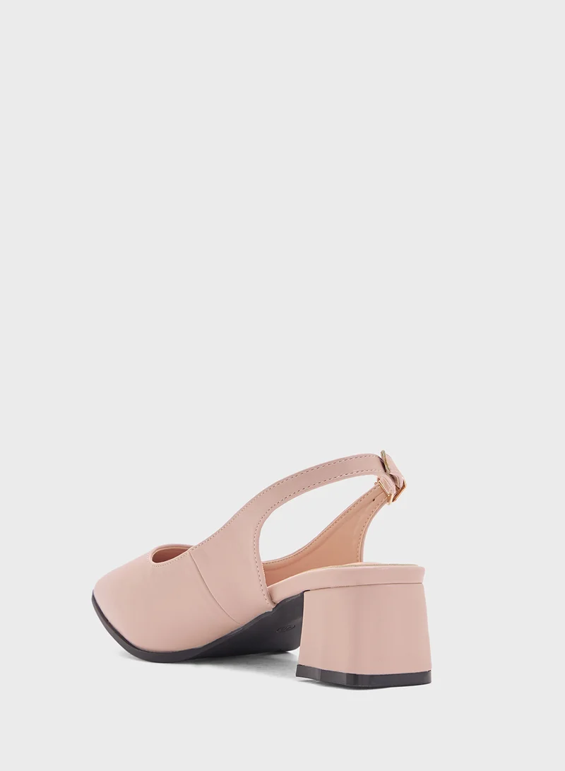 إس دي. فيلانو Mid Heeled Pointed Pump