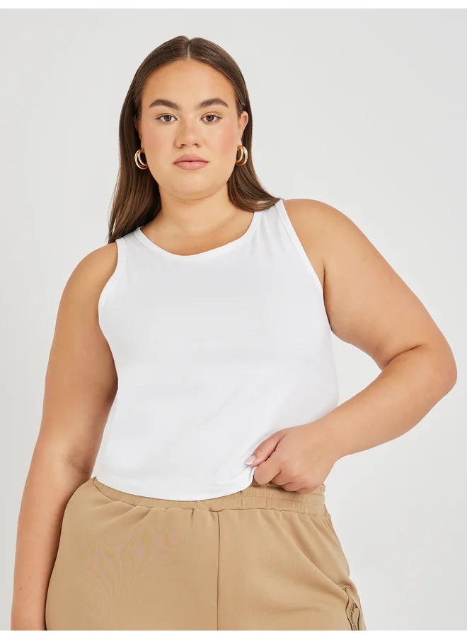 Styli Styli Plus Size Solid Round Neck Tank