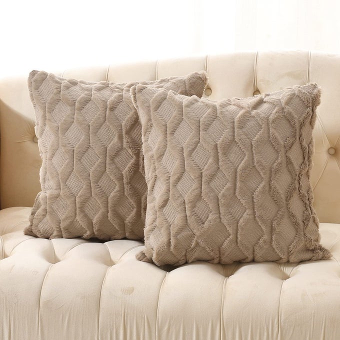 PACK OF 2 FAUX WOOL THROW PILLOW COVERS 20X20 INCHES DECORATIVE FARMHOUSE VELVET COUCH PILLOW CASE SOFT PLUSH SQUARE BOHO CUSHION PILLOWCASE LIGHT BROWN