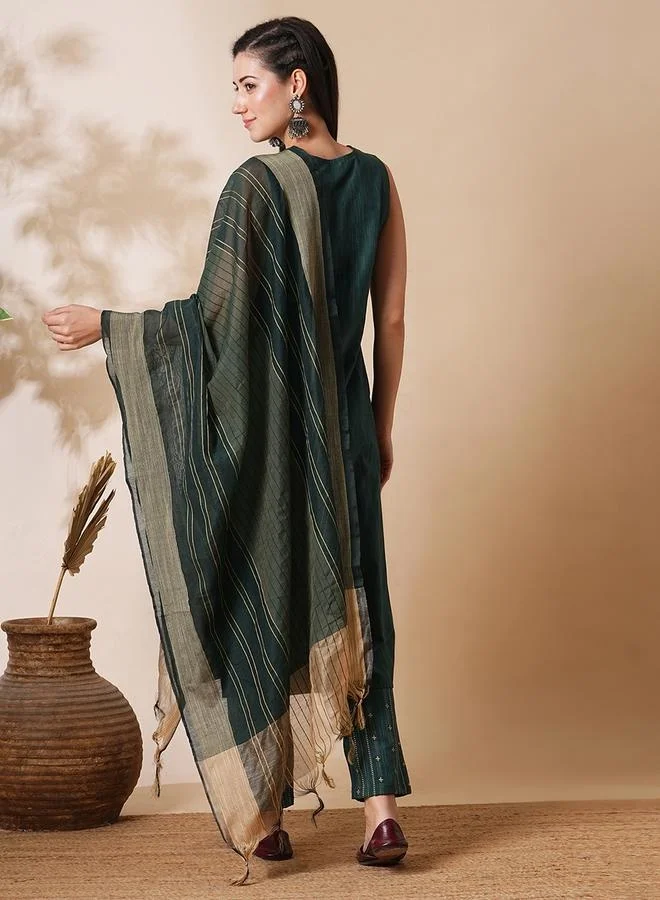 globus Women Green Tie-Up Neck Printed Yoke Straight Kurta With Narrow Pants & Yarndyed Dupatta by Styli