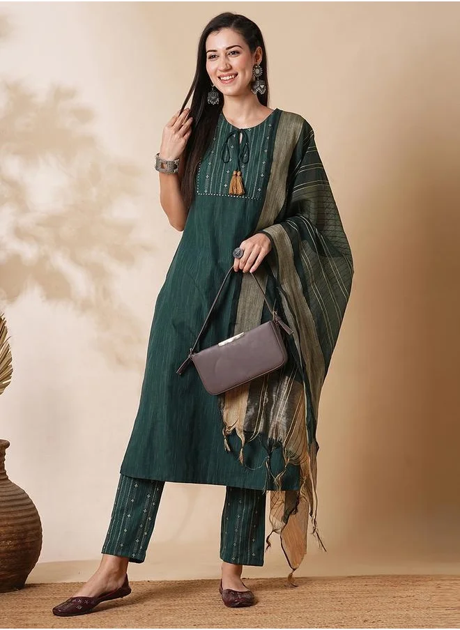 globus Globus Women Green Tie-Up Neck Printed Yoke Straight Kurta With Narrow Pants & Yarndyed Dupatta by Styli