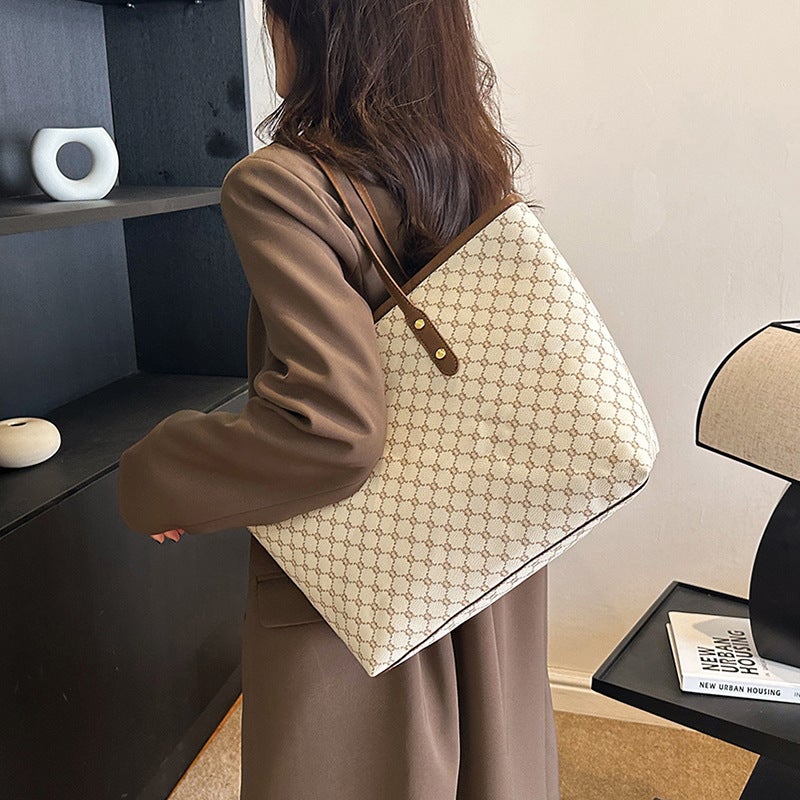 Simple Fashionable Large Capacity Tote Bag for Women - Image 2