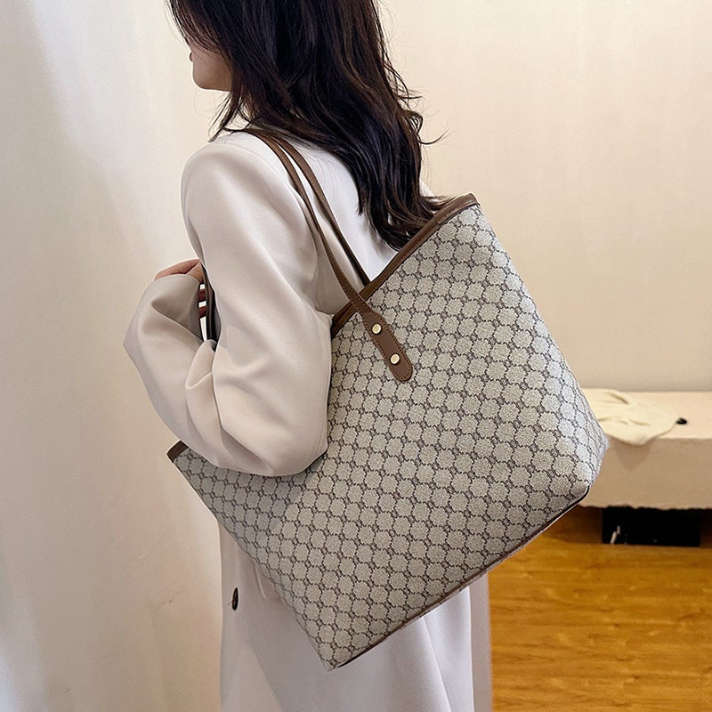 Simple Fashionable Large Capacity Tote Bag for Women - Image 4