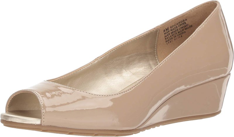 Bandolino Women's Candra Pump, Cafe Latte, 8.5 - Image 1