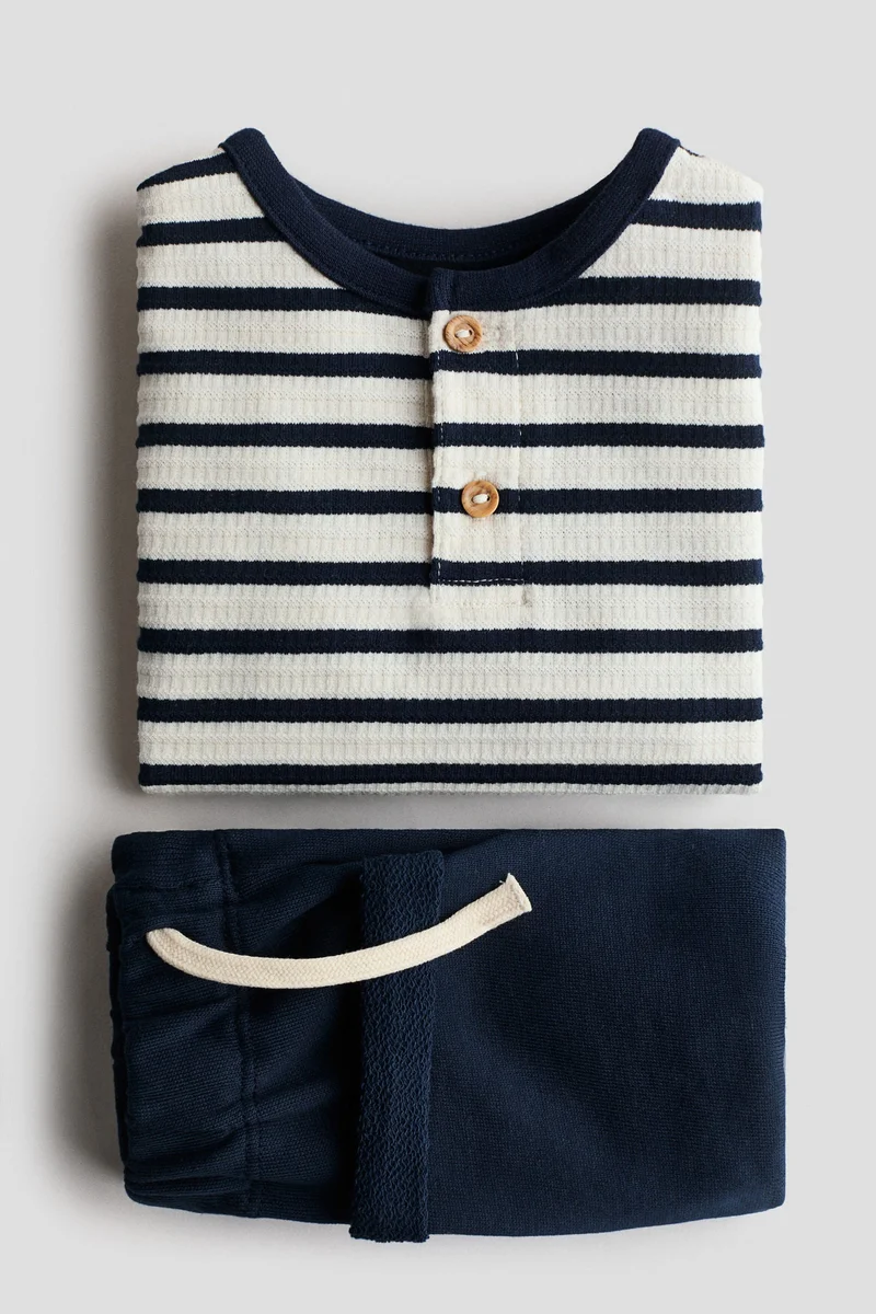 اتش اند ام طقم ملابس- من قطعتين