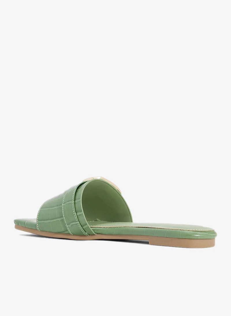 ايلا صندل مسطح بإبزيم