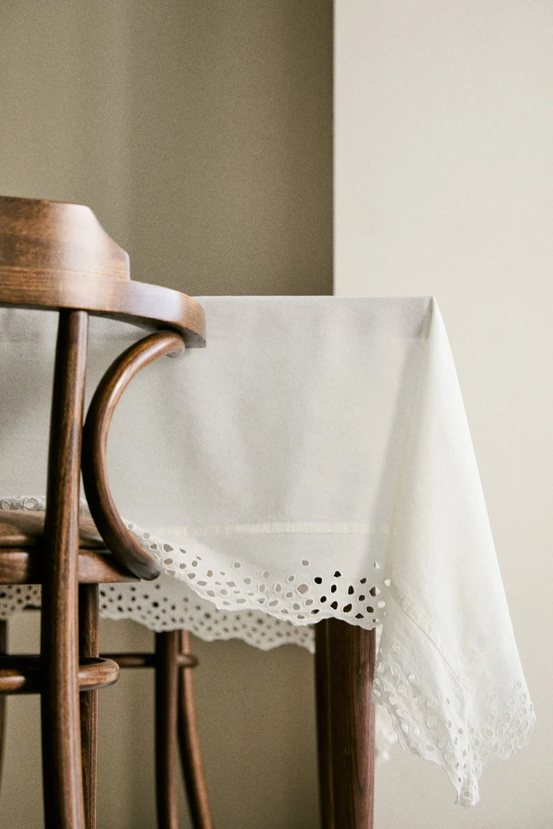 H&M Broderie anglaise tablecloth