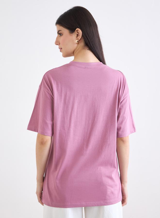 ستايلي تيشيرت فضفاض بتفاصيل مُطرزة - Image 5
