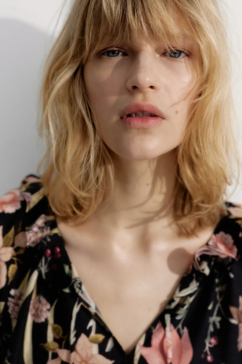 H&M Frill-collar blouse