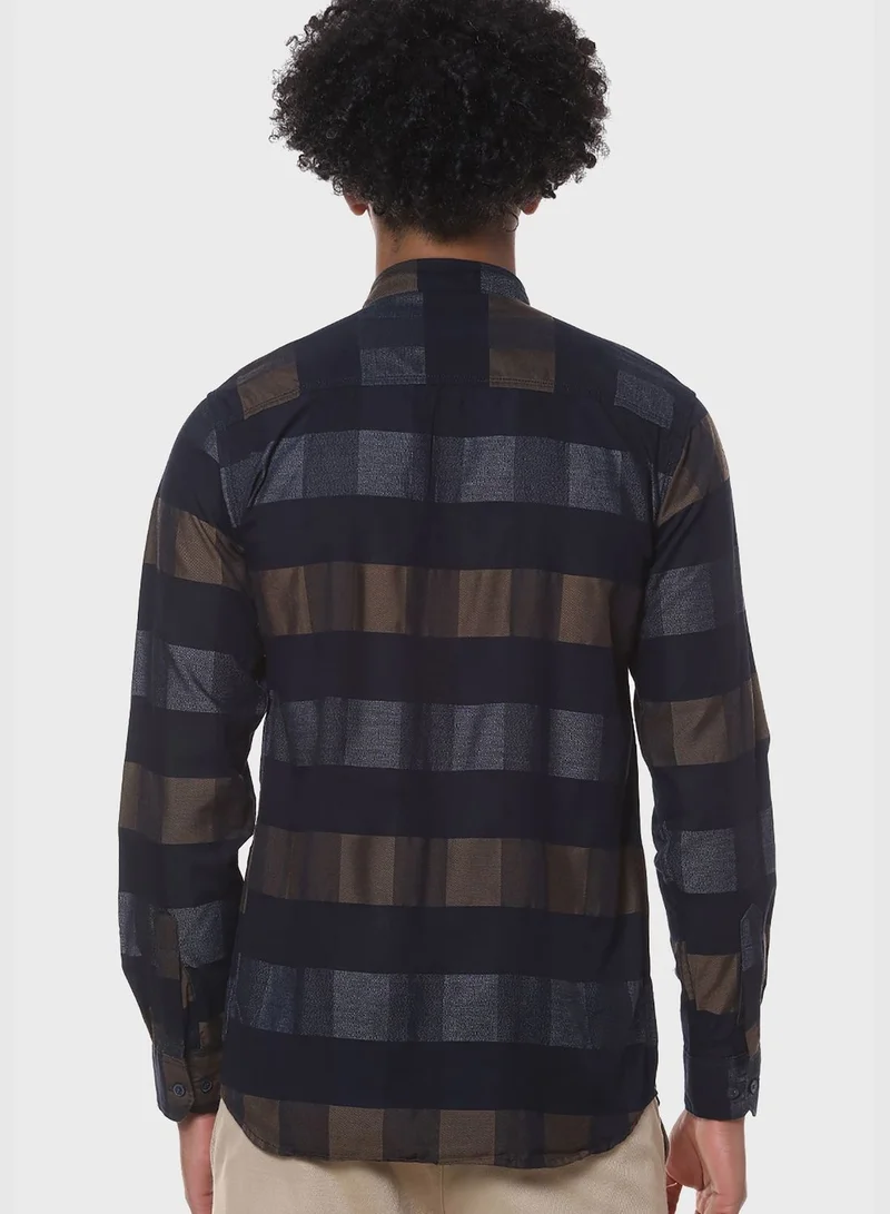 Campus Sutra Checked Regular Fit Shirt