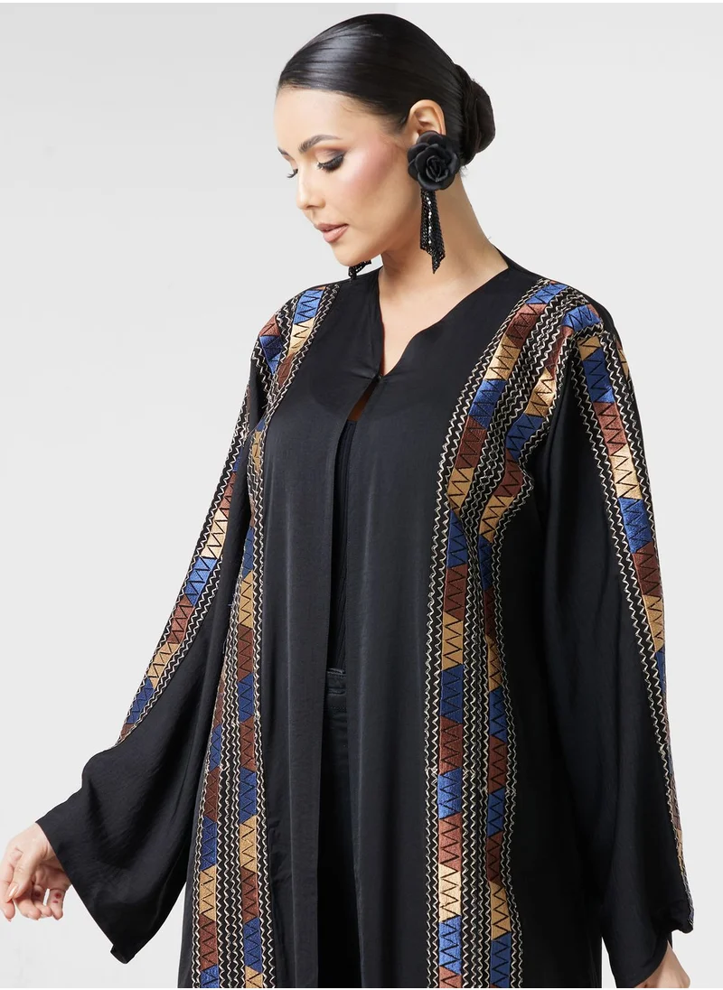 hayas closet Embroidered Accent Abaya