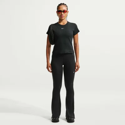 Nike Women's Sportswear Chill Knit Flared Leggings