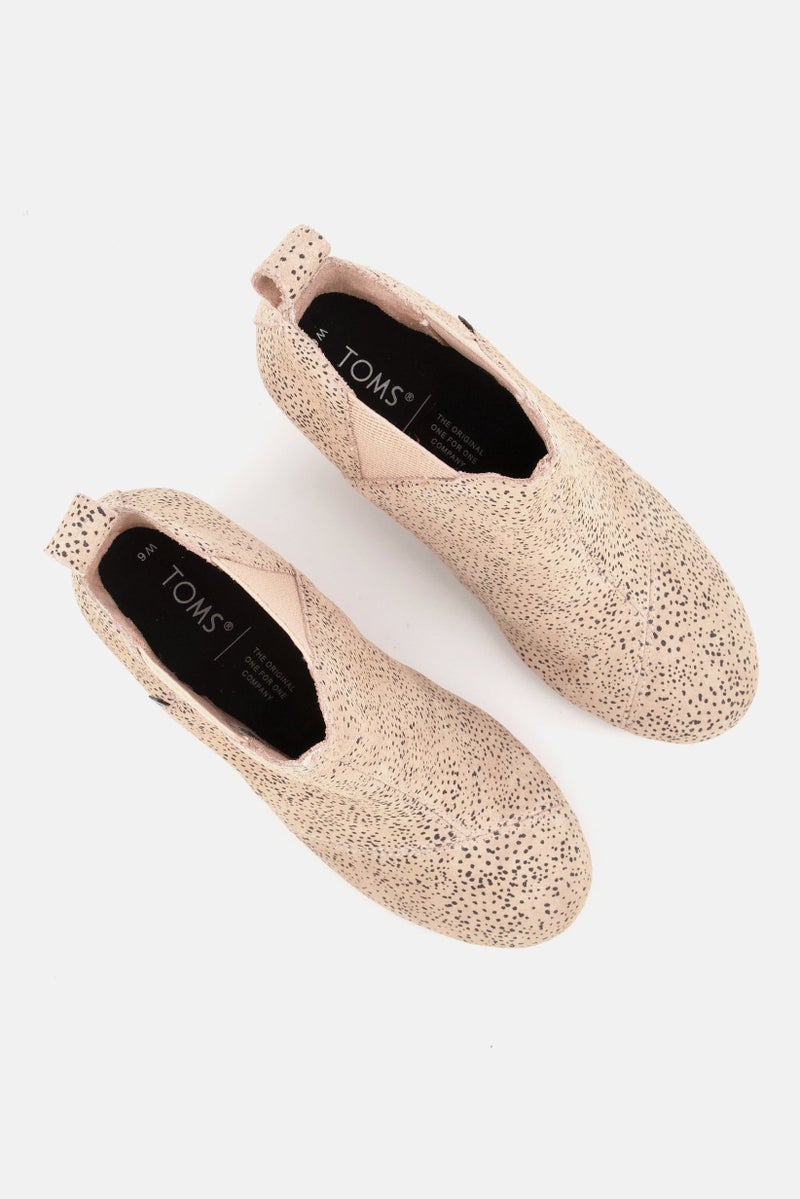 TOMS Women Kelsey Slip On Ankle Boot, Beige - Image 4