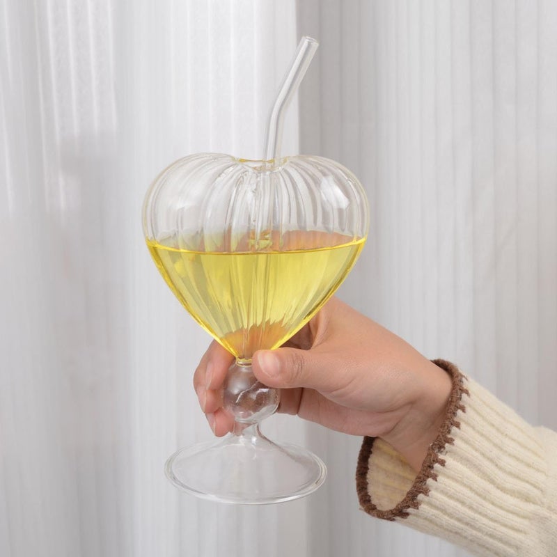Generic Heart-Shaped Glass Goblet with Straw, Heat-Resistant Crystal Stemware for Juice, Elegant 3D Design, Wedding Gift - Image 1