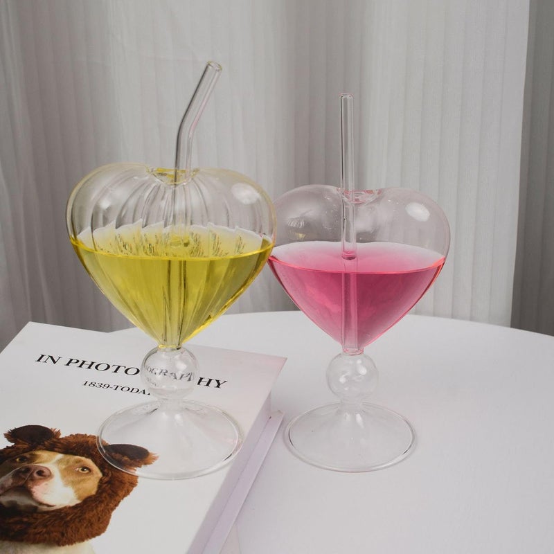 Generic Heart-Shaped Glass Goblet with Straw, Heat-Resistant Crystal Stemware for Juice, Elegant 3D Design, Wedding Gift - Image 2