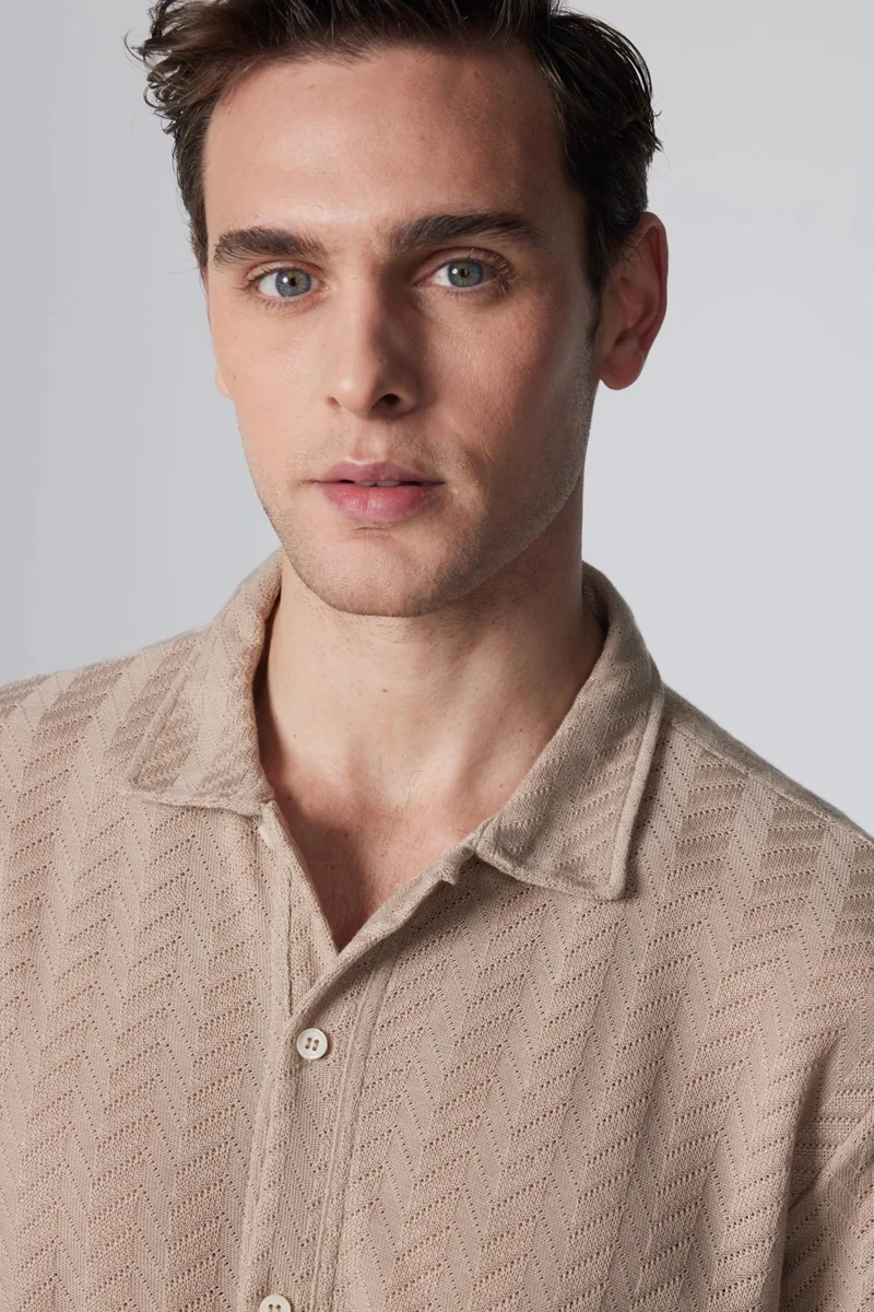 تودورس Slim Fit Slim Fit Short Sleeve Breathable Knitted Texture Dobby Patterned Summer Stone Color Men's Shirt