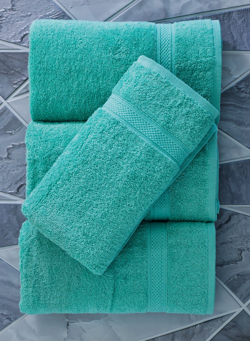 Baltic Linen 100% Cotton Ultra Soft Bath Towel Set, 70x140 cm, Super Absorbent, Quick Dry And Antibacterial Treatment, 500 GSM Terry-Pack of 2  - Image 1