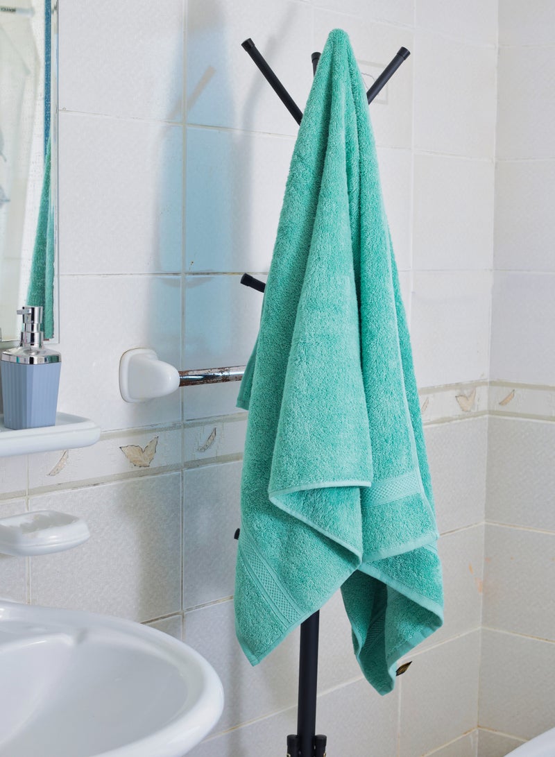 Baltic Linen 100% Cotton Ultra Soft Bath Towel Set, 70x140 cm, Super Absorbent, Quick Dry And Antibacterial Treatment, 500 GSM Terry-Pack of 2  - Image 3