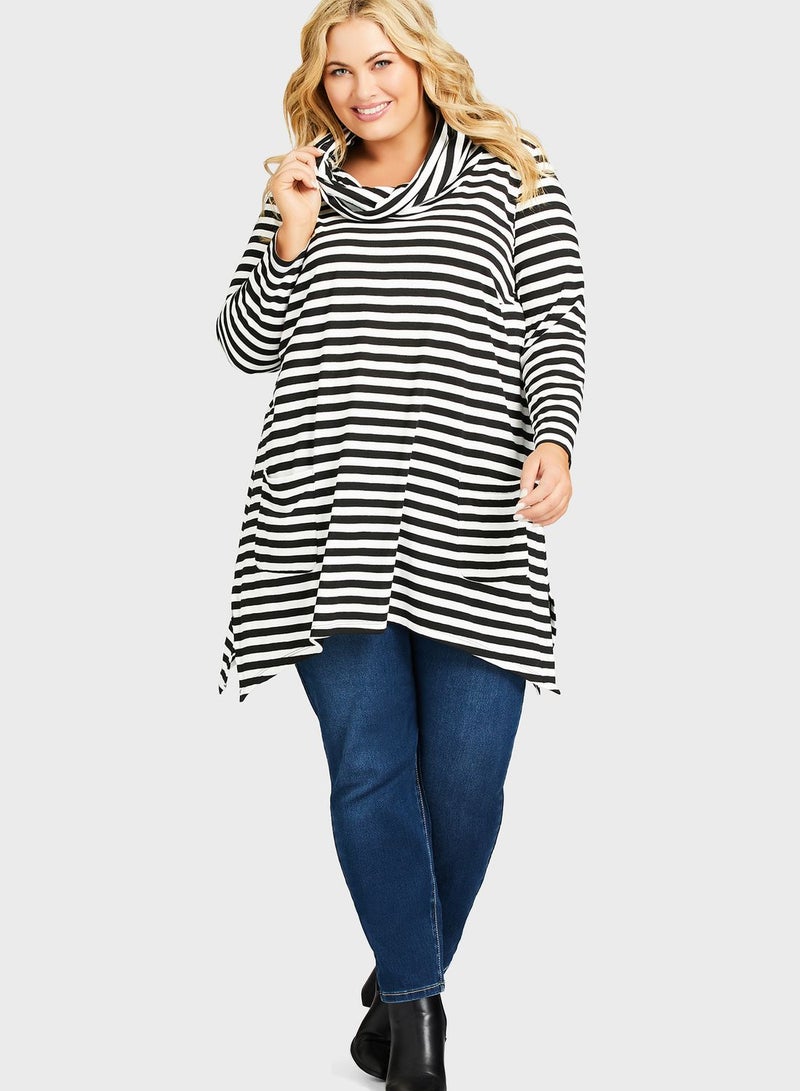 افينيو بلوزة مخططة - Image 1