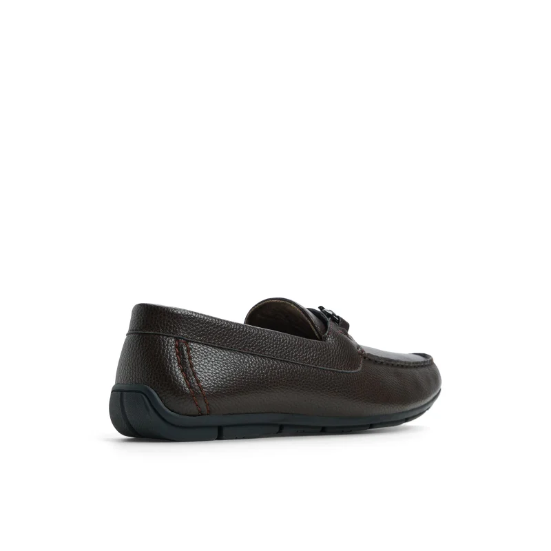كول ات سبرنج VILLANUEVA Metal Accent Loafers