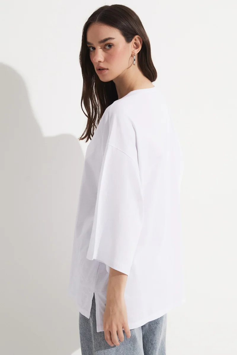 جون Off Shoulder Loose Cut 100% Cotton T-shirt