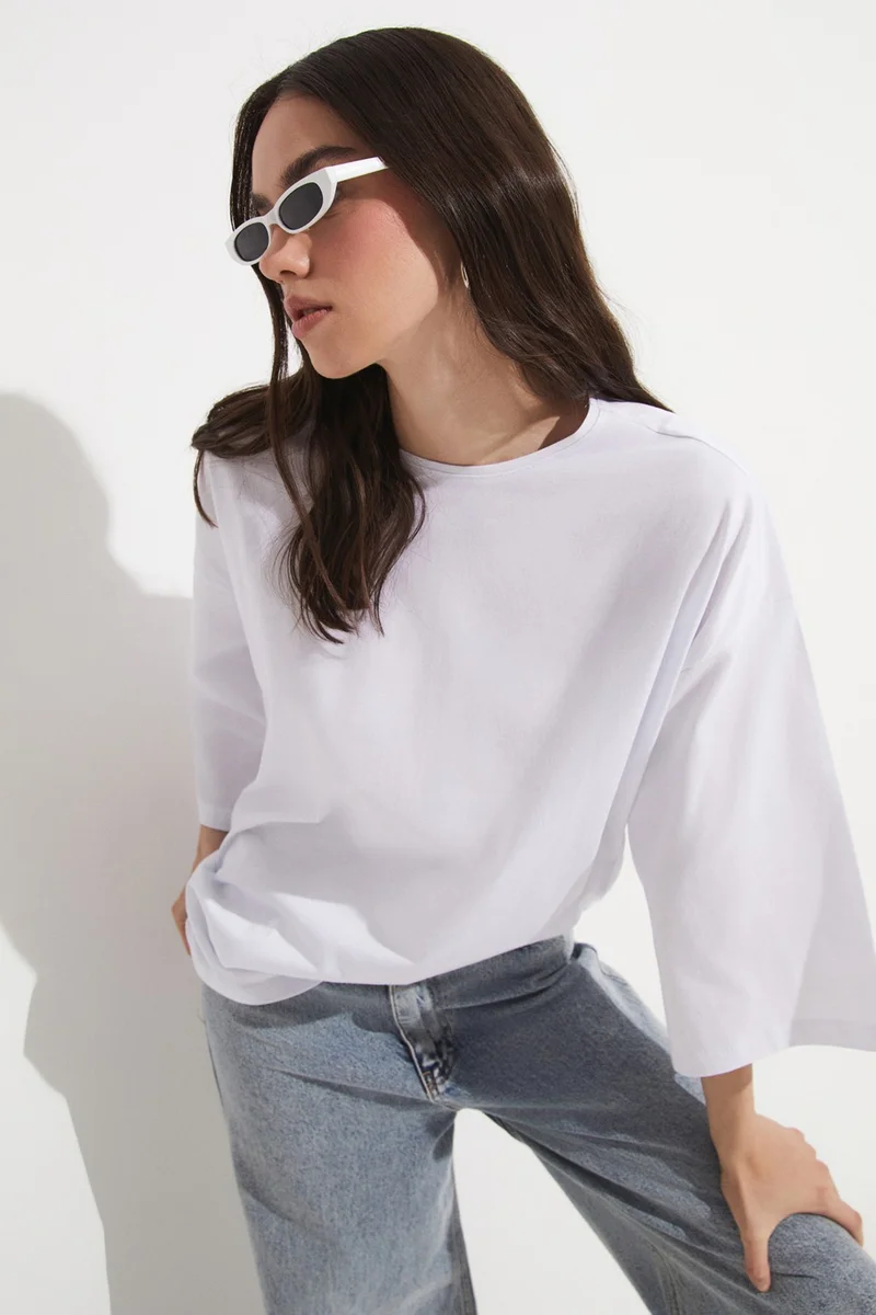 جون Off Shoulder Loose Cut 100% Cotton T-shirt