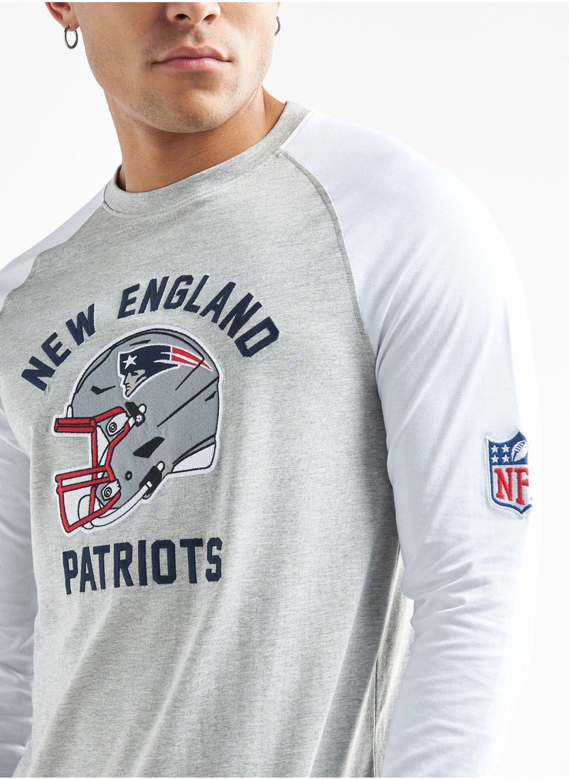 FAV - Slogan Crew Neck T-Shirt - Image 1