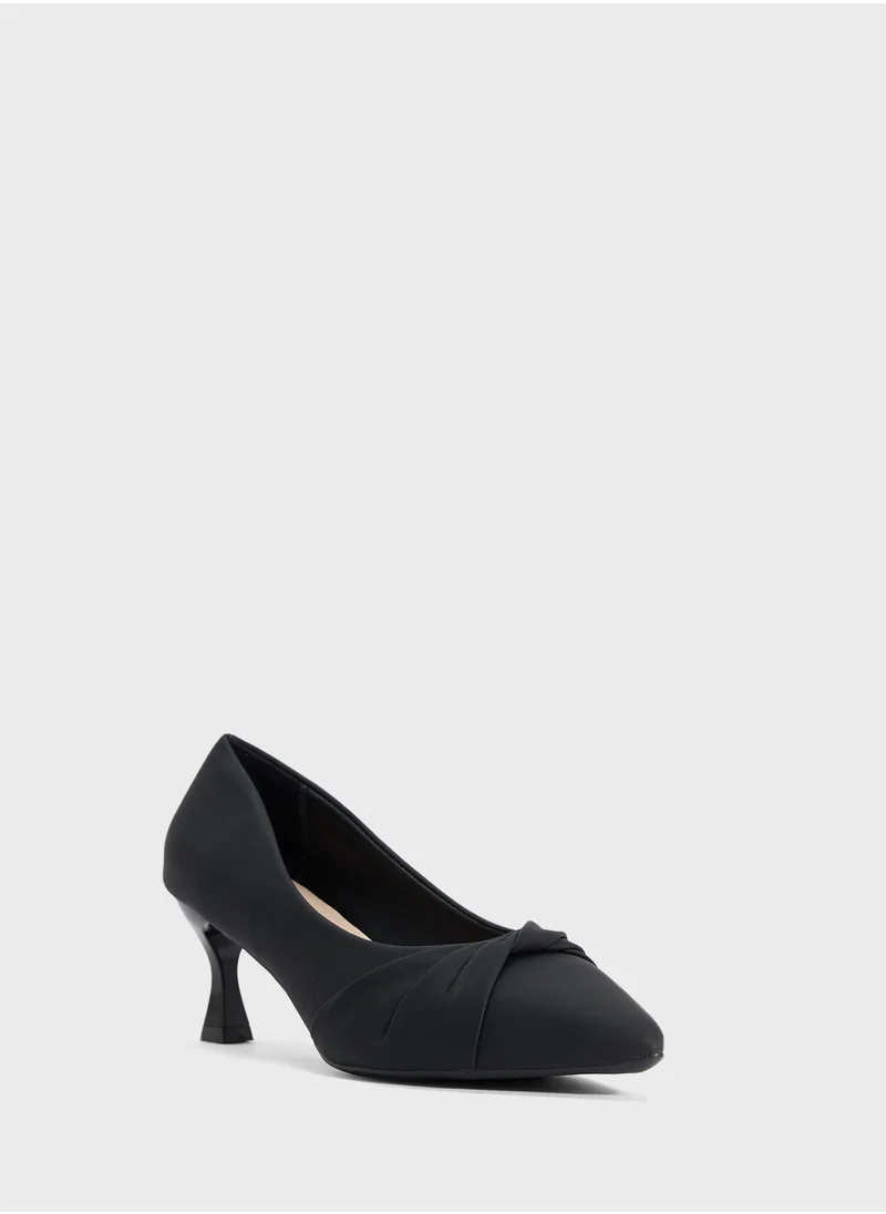 ELLA Mid Heel Pump