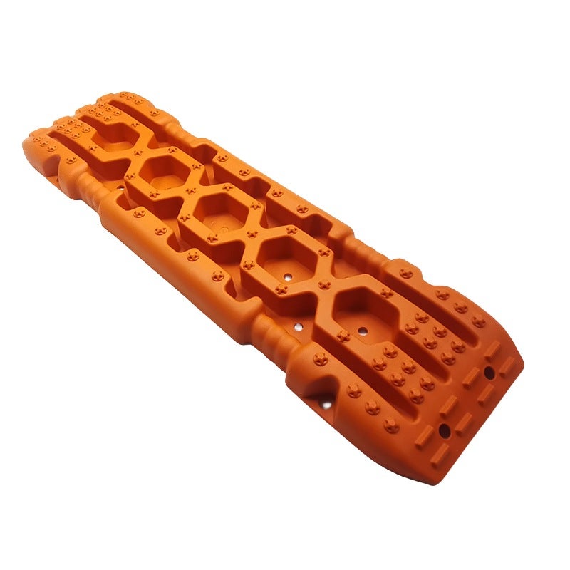 / 4x4 Off-Road Recovery Board – Red Classic Traction Ramp for Mud, Sand & Snow - Image 5