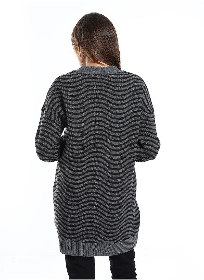 Caesar Wool women Pullover With Multi Design  - Image 4