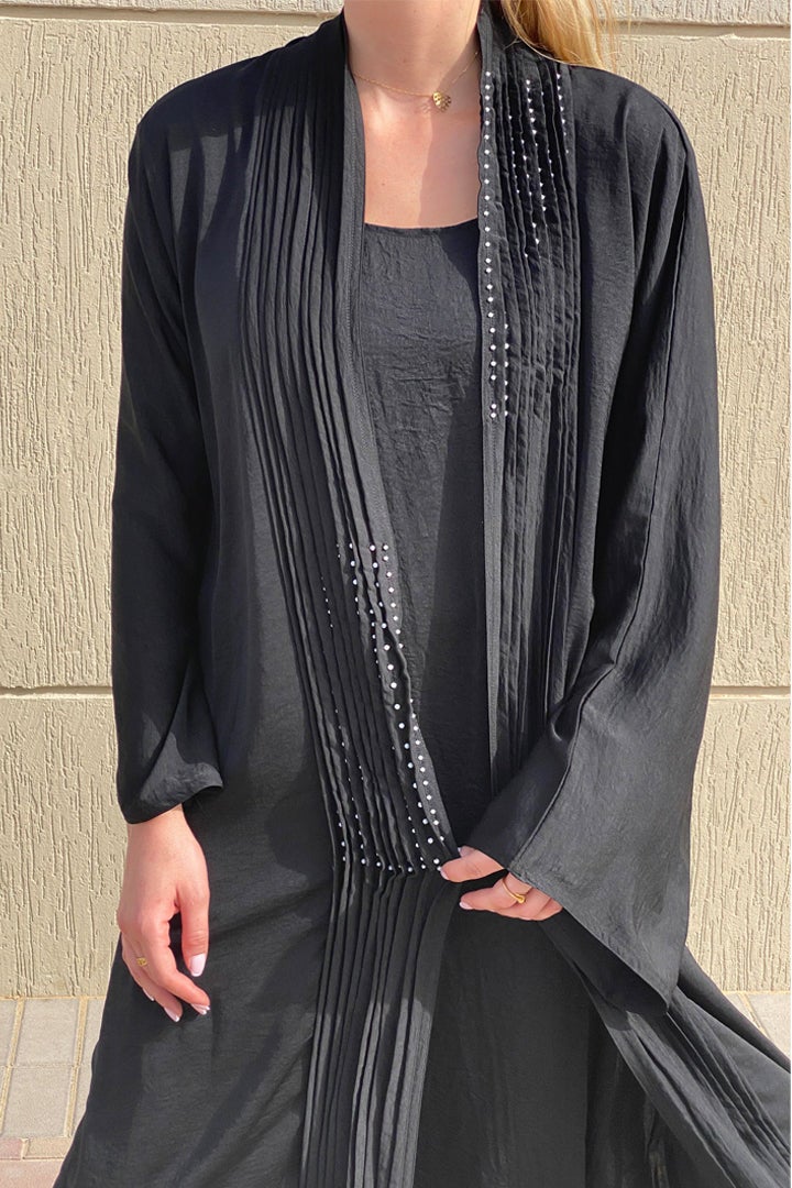 Moistreet Flared Sleeve Pleated Abaya - Image 4