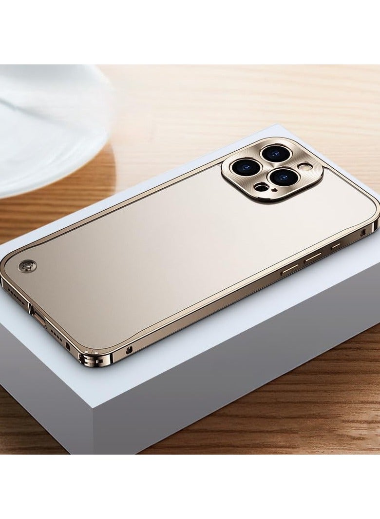 عام غطاء معدني متوافق مع iPhone 16 Pro Max - تصميم Snap أحادي الجانب بإطار معدني وظهر شفاف مات، يوفر حماية متكاملة ضد السقوط - Image 1