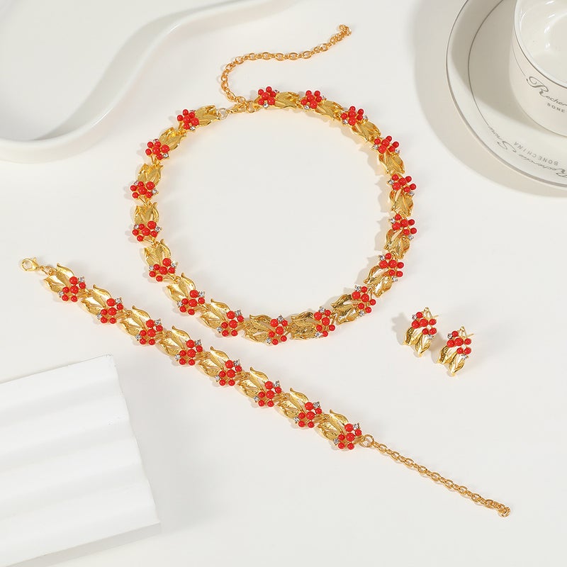 Women's Vintage Palace Style Jewelry Set - 4-Piece Necklace, Earrings, Bracelet & Ring Set