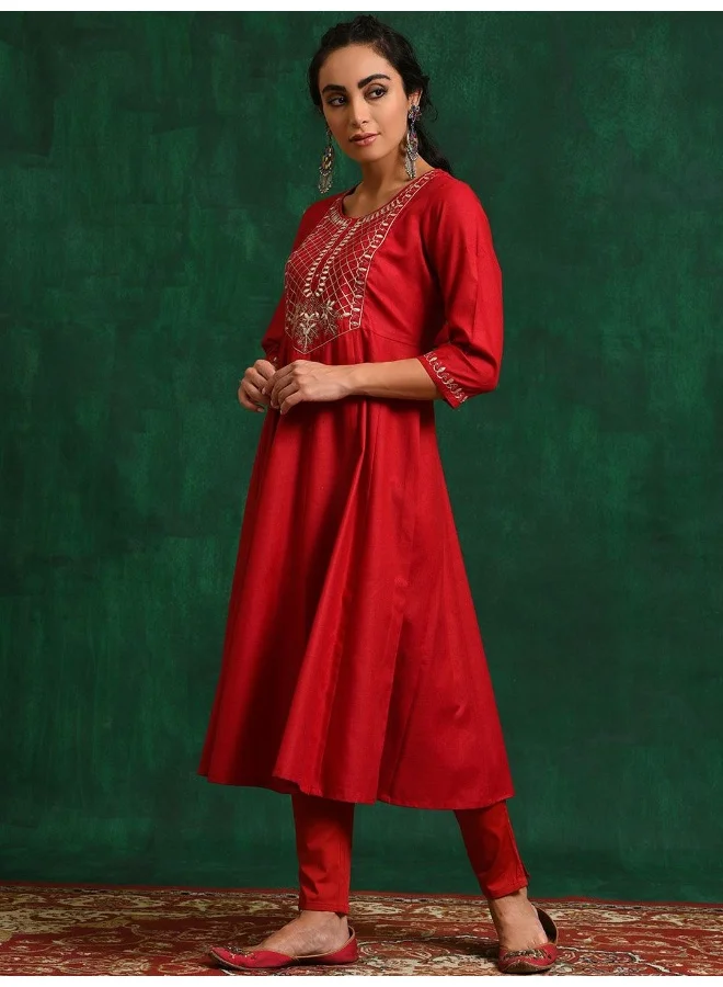 أيه كيه إس كرتا أناركالي مطرز باللون الأحمر