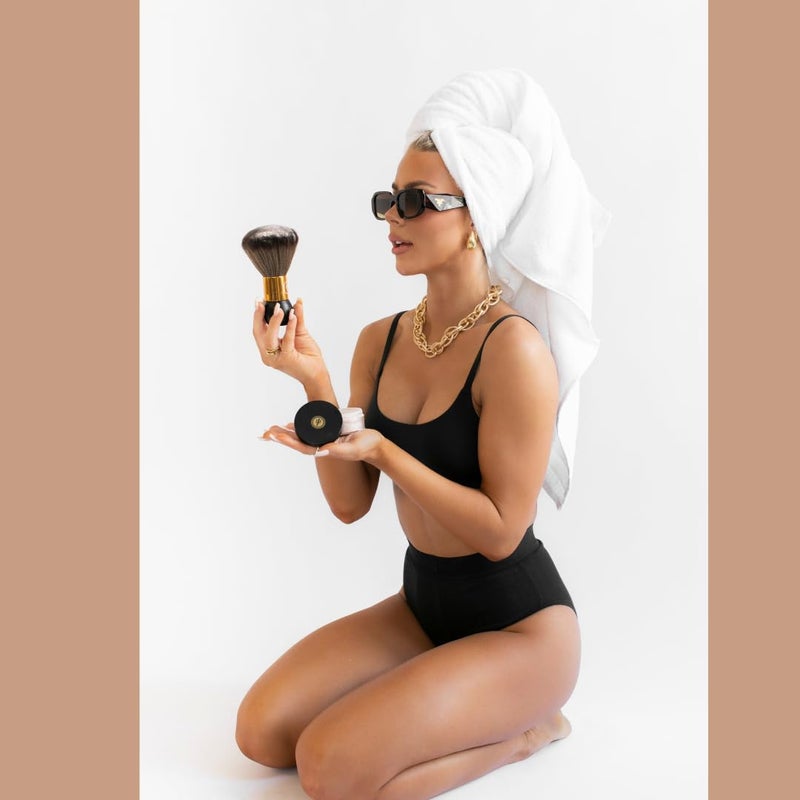 Bronze Cactus Quick Dry Powder Post-Tan â€“ Removes Sticky Feeling after Self-Tan | Hydrates Skin | Talc-Free, Vegan & Cruelty-Free | Dermatologist-Tested | All Skin Types | Portable Finish | 1.5 oz - Image 2