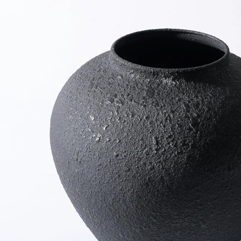 RyddeligHome Black Large Round Vase Pottery Look for Home Decor, Arina Black Rustic Iron Vase Modern Farmhouse, Console Table Decor, Earthy Textured Metal Big Black Round Vases for Centerpieces, Jarrones Grandes - Image 4