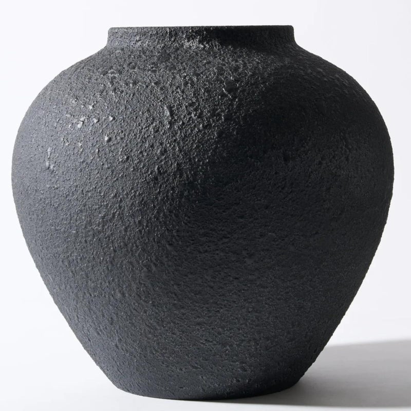 RyddeligHome Black Large Round Vase Pottery Look for Home Decor, Arina Black Rustic Iron Vase Modern Farmhouse, Console Table Decor, Earthy Textured Metal Big Black Round Vases for Centerpieces, Jarrones Grandes - Image 1