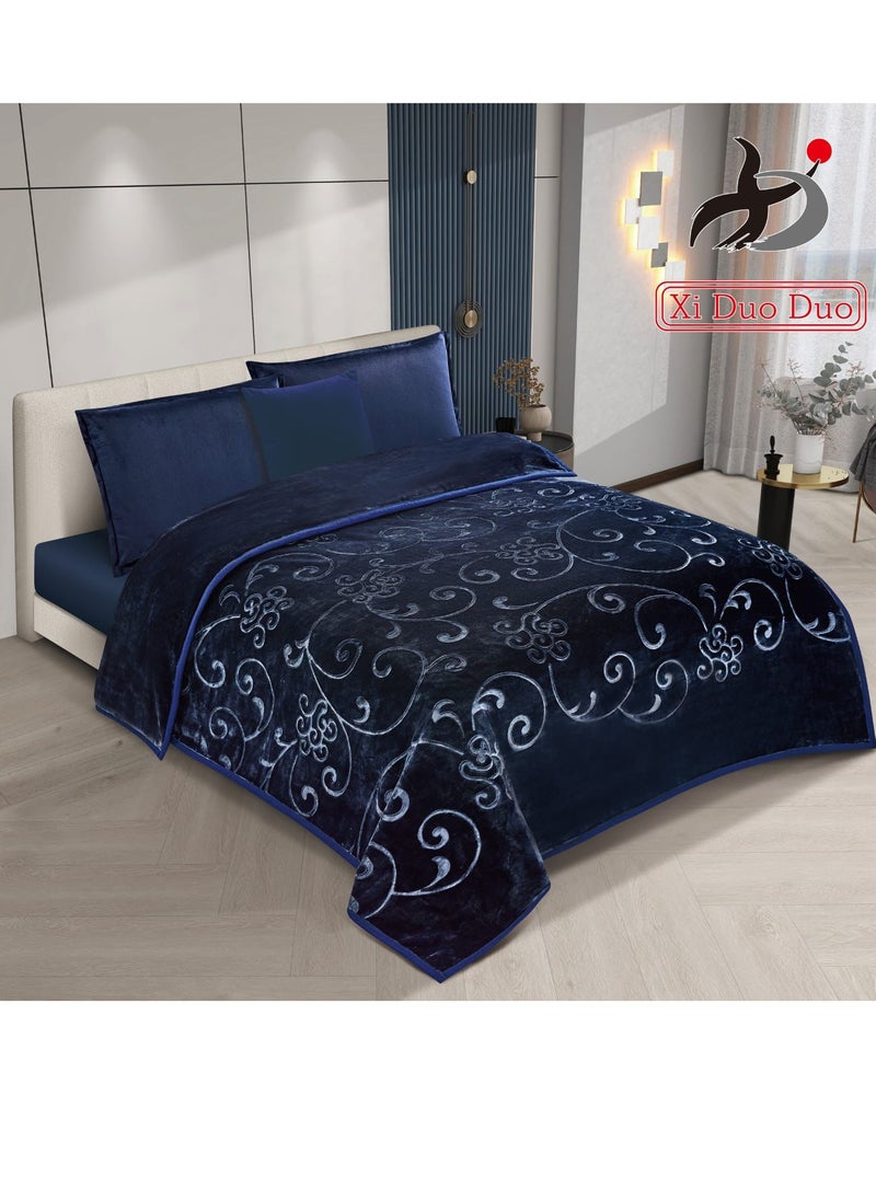 Winter blanket, plain engraved, 4 kg, with a super soft texture, size 160 x 220 cm - navy blue