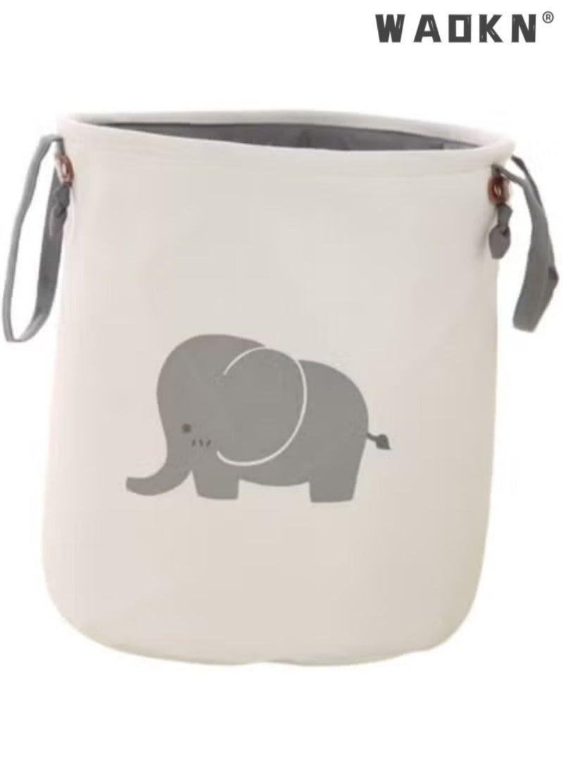 دبليو أيه أو كي أن كرتون الحيوانات تخزين سلة طفل لعبة تخزين سلة غسيل أنيقة مزدوجة طبقة قماش تخزين عرقلة جولة غسيل سلة سميكة كيس منظم ，حقيبة الغسيل المحمولة، قابل للطي نمط الفيل كيس تخزين الغسيل القذرة، متعددة الوظائف المنزلية لعبة تخزين (الأبيض والرمادي، 35 × 40 سم) - Image 1