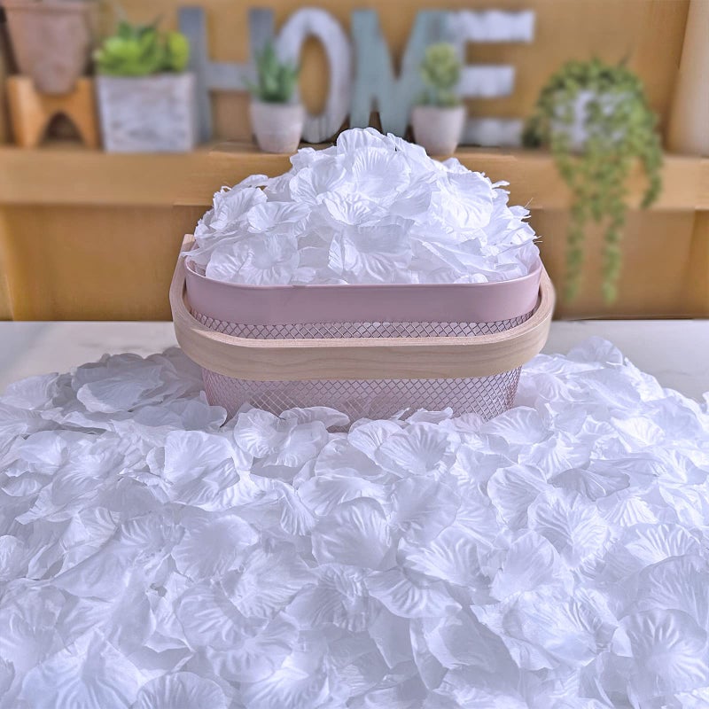 Winlyn 3000 Pcs White Silk Rose Petals - Scented Ready-to-use Separated Realistic Artificial Rose Flower Petals for Wedding Proposal Anniversary Valentine's Day Bride & Baby Shower Engagement Decor - Image 2