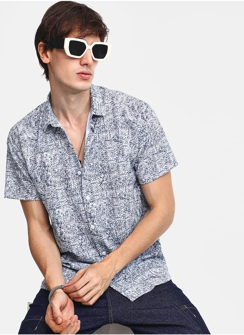 Campus Sutra Men's Cream White & Indigo Blue Contrast Hazy Shirt