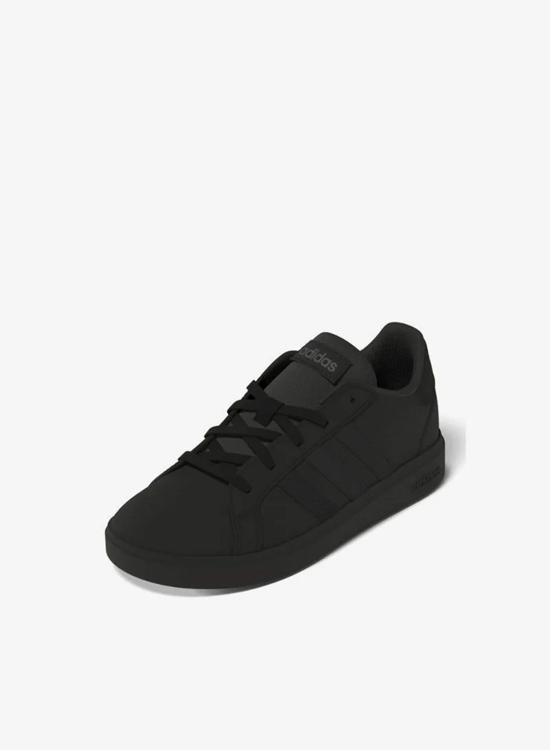 اديداس حذاء رياضي أسود للأطفال جراند كورت .