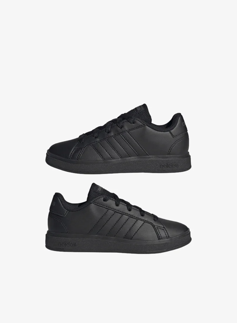 اديداس حذاء رياضي أسود للأطفال جراند كورت .