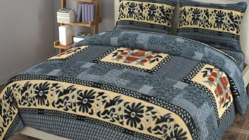 Laying Style™ 250 TC Warm Polar Fleece Printed Soft King Size Woolen Bedsheet with 2 Pillow Cover for Double Bed,AC Rooms,Winter, Hotel, Size 90x100 Inch, Multicolor - Image 2