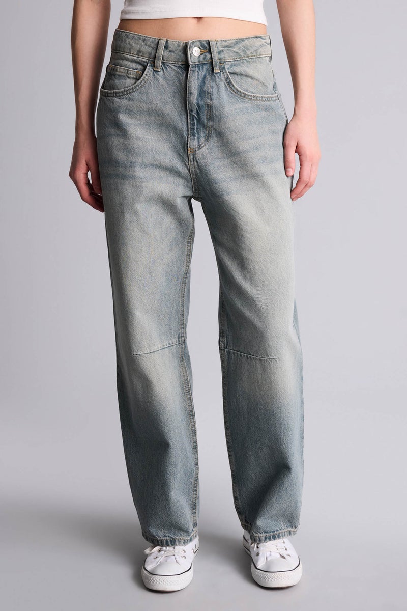 ديفاكتو بنطلون جينز باريل فيت وخصر عالي - Image 3