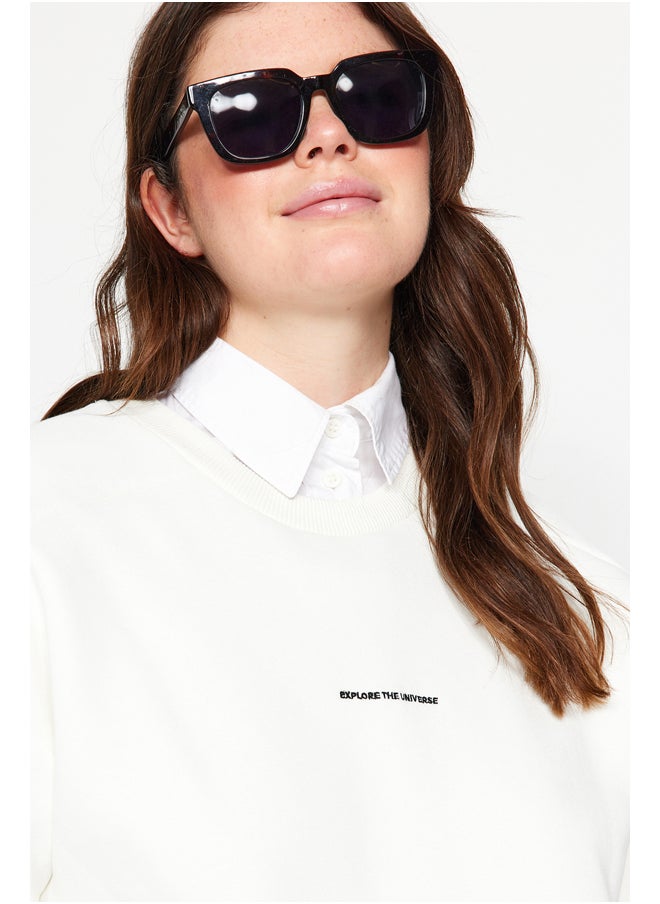 trendyol - Thick Ecru, Fleece Inside, Embroidery Detailed Knitted Sweatshirt TBBAW24AO00022. - Image 1
