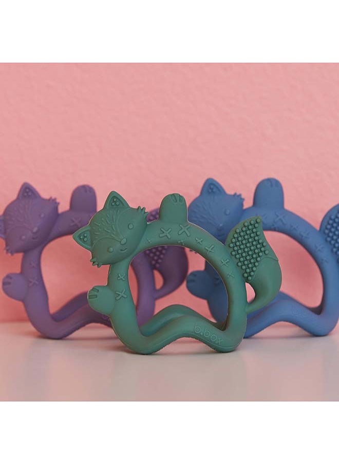 b.box Multi-Sensory Silicone Innovative Wrist Teether - Sage, 3 Months +  - Image 3