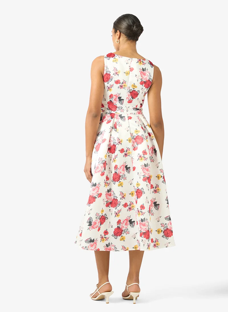 ايلا فستان بطبعة زهور