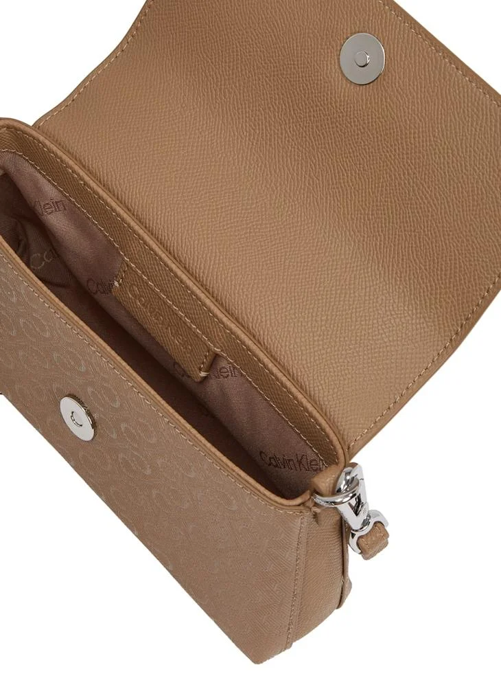 كالفن كلاين Must Double Strap Mini Crossbody