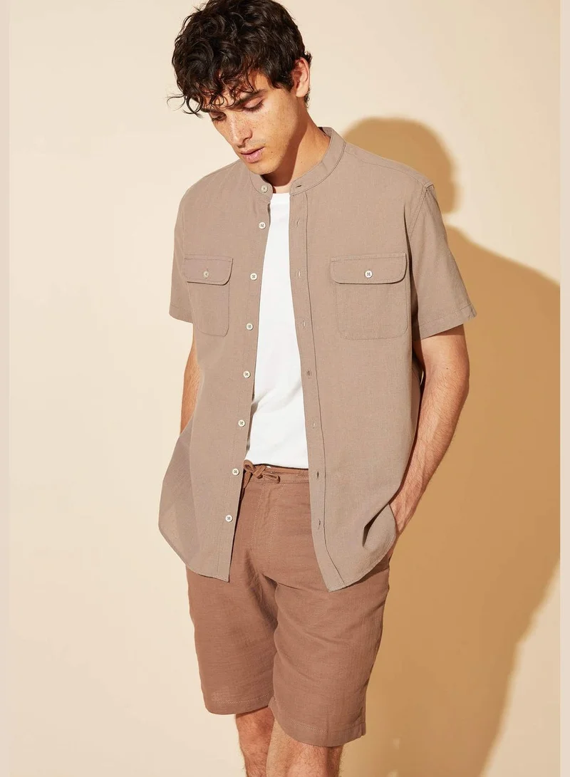 ديفاكتو Man Woven Short Sleeve Shirt